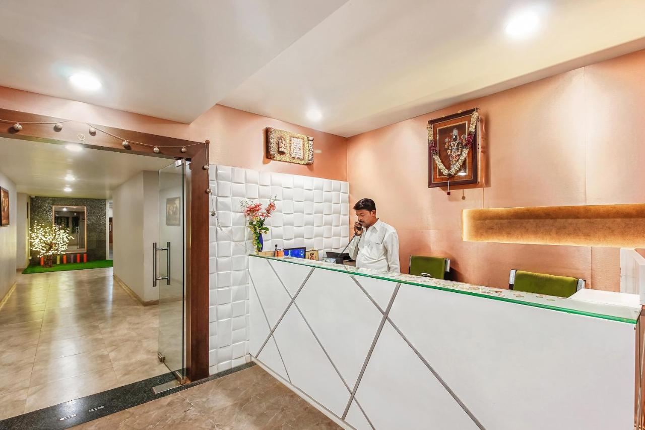 Oyo 26991 Stanza Luxurios Stay Zahirabad エクステリア 写真